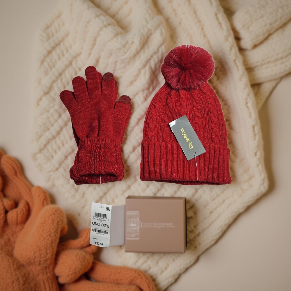 NWT Customer Return Style & Co. Red Beznie Hat and Gloves